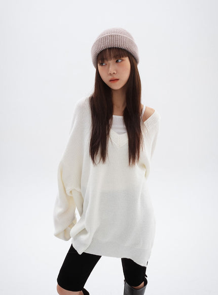 V-ネックスプリットロングニット